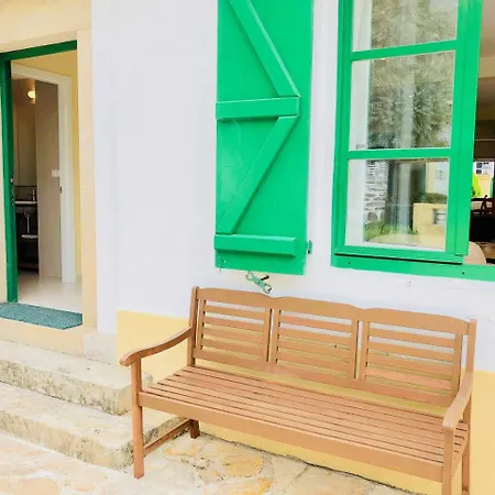 Covas Seabreeze Holiday home *